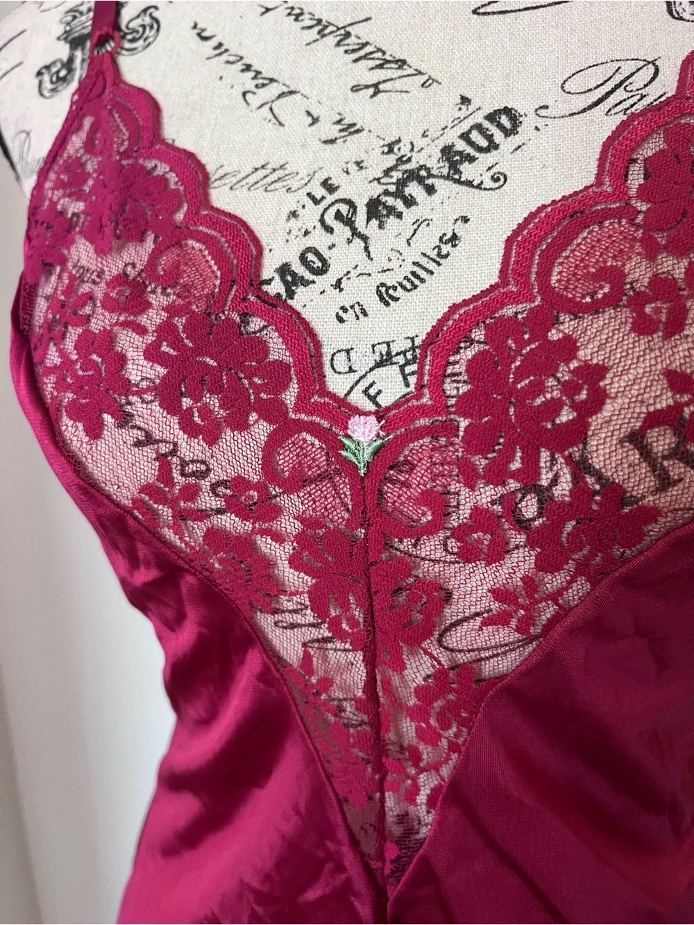 VTG Maidenform Chantilly Lace Camisole Top Small ILGWU USA